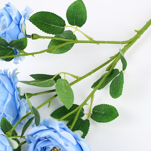 Ramo de Rosas Artificiales de Seda, 6 Cabezas, Perfumadas, Decoración para Bodas y Hogar, Multicolor - Product Image 4