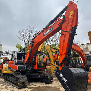 Excavatrice Doosan DX300 d'occasion, 30 tonnes, hydraulique, sur chenilles, coréenne, vente en gros - Product Image 5