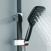 Système de douche numérique LED chaude et froide Robinet thermostatique en laiton à montage mural avec pluie et style classique à main pour salle de bain