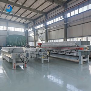 <span class=keywords><strong>Presse</strong></span> à filtre industrielle avec cadre en acier au carbone et pompe à diaphragme pneumatique en acier inoxydable 304 pour la déshydratation des boues - Product Image 4