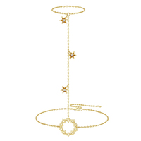 Bracelet de main et bague en laiton plaqué or 18 carats Gemnel avec fleur de lys en zircone cubique pour femme