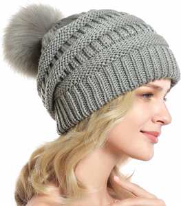 Pom Beanie Chapeaux Haute Qualité Épais Acrylique Coloré Hiver Chaud Femmes <span class=keywords><strong>Bonnet</strong></span> Tricoté <span class=keywords><strong>Avec</strong></span> <span class=keywords><strong>Pompon</strong></span> - Product Image 3