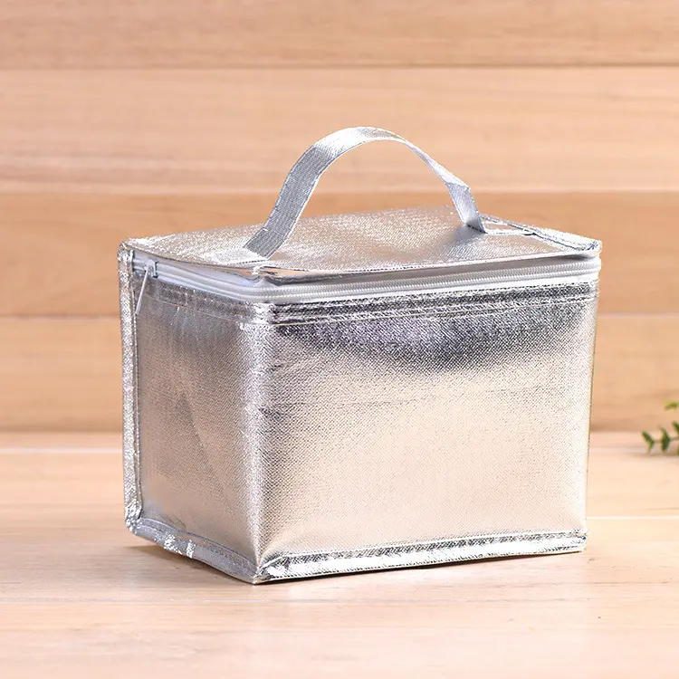 حقيبة توصيل المبرد العازل للحرارة فضية ألومنيوم فوم Epe مخصص لتعبئة وتخزين الطعام المجمد الساخن البارد
