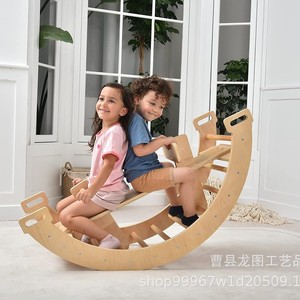 Caballito balancín de madera 2 en 1 con arco de escalada, estructura de juego interior para niños, unisex, equipo de ejercicio de madera maciza con forma geométrica - Product Image 4