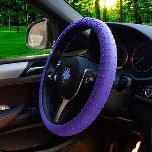 Concevez votre couverture de <span class=keywords><strong>volant</strong></span> en peluche rose avec poignée pour <span class=keywords><strong>Golf</strong></span> 7 Mercede vente en gros - Product Image 5