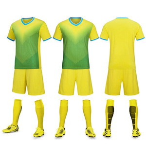 Lage minimale bestelhoeveelheid, op maat gesublimeerde voetbaltenues voor heren, voetbalshirt, uniform voor teams, groothandel voetbalkleding - Product Image 1