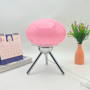 Lámpara de Mesa con Forma de Manzana Inspirada en Instagram, Diseño Creativo Nórdico Vintage para Dormitorio, Mesita de Noche, Estudio, Decoración del Hogar, Iluminación Moderna - Product Image 4