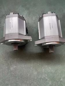 Bomba de engranajes 0T300P530D/G33S3 para excavadoras y piezas de equipo - Product Image 1