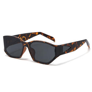 Sunglasses Curved Square <b>Frame</b> <b>Black</b> PC Full <b>Frame</b> UV Protection For Women And Men Trendy Cat Eye Style - Product Image 4