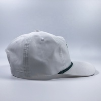 Chapeaux de golf avec corde OEM Premium tendance unisexe en nylon blanc 5 panneaux non structurés casquette de baseball avec broderie personnalisée logo vert