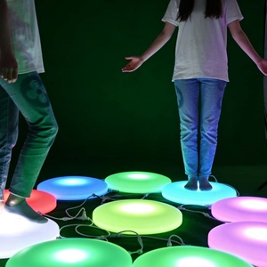 Piste de danse interactive à LED matricielle, sensible à la pression, jouet interactif pour salle de jeux, IP65, contrôle DMX512, 16 couleurs, jardin, boîte de nuit - Product Image 5