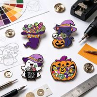 Ensemble de broches émaillées Halloween : Fantôme noir, Citrouille, Bonbons, Chapeau de sorcière. Broche en métal moulé, badge, cadeau de fête pour le déguisement ou comme cadeau.
