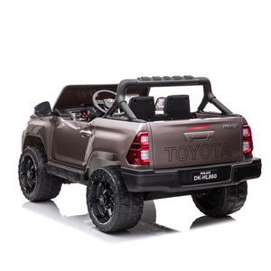 Coche Eléctrico Infantil Personalizado Toyota Hilux con Licencia, Jeep para Niños, Venta al por Mayor, Coche Eléctrico para Niños con Batería Recargable de 12V - Product Image 5