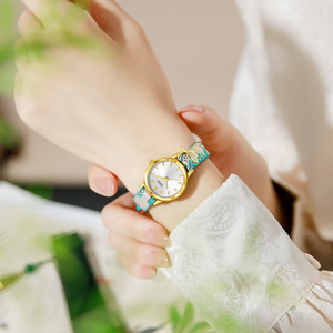 Reloj de Cuarzo para Mujer de Alta Gama, Estilo Oriental, Diseño de Nicho, Elegante Inspiración China, Lujo Ligero, Fábrica Personalizada - Product Image 6