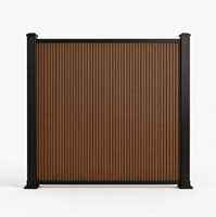 Panneaux de clôture WPC co-extrudés de qualité supérieure, système de clôture composite anti-UV pour jardin, cour arrière, villa, installation facile