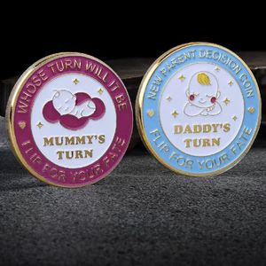 Оптовая продажа, мягкие эмалированные монеты для начинающих родителей, золотые серебряные металлические детские монеты, УФ, черный никель «мама папа» - Product Image 1