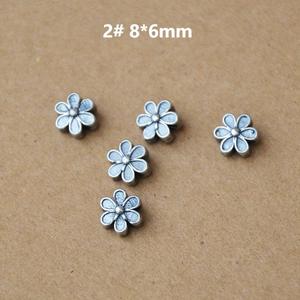 Perles d'espacement en argent antique de formes variées pour la fabrication de bijoux, 37 perles en métal plaqué argent avec motifs fleur, papillon et nuage - Product Image 3