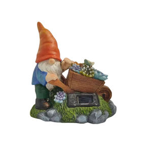 Adorno Decorativo de Resina para Jardín Exterior, Artesanía 3D Hecha a Mano, Pintada a Mano, Color Personalizado, Luz Nocturna LED Solar, Gnomo <span class=keywords><strong>Duende</strong></span> en Carro - Product Image 1