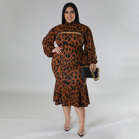 Arrivées d'automne automne haute qualité à manches longues imprimé léopard coupe ajustée col montant à volants grande taille robe pour femme