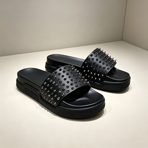 Wholesale New Men's <b>Summer</b> Outdoor <b>Slippers</b> High Quality <b>Slippers</b> Anti-Slip Rubber Flip-flops - Product Image 1