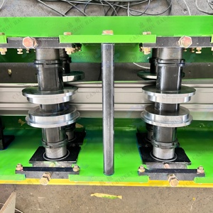 เครื่องจักรแบบกำหนดเองสำหรับคีลรูปทรงพิเศษ พร้อมมอเตอร์เกียร์ PLC กำลังไฟ 18.5 กิโลวัตต์ 380 โวลต์ - Product Image 3