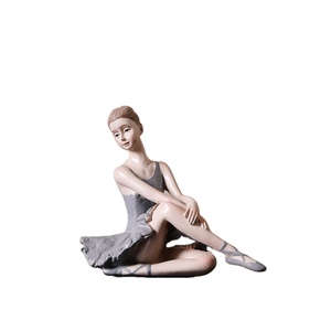 Usine Fournisseur Décorations De <span class=keywords><strong>Table</strong></span> De Mariage Blanc Danse Fille Statue Résine Artisanat <span class=keywords><strong>Princesse</strong></span> Polyrésine Art Centres De <span class=keywords><strong>Table</strong></span> De Mariage - Product Image 2