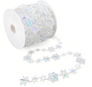 Guirlande flocon de neige de 62 pieds en acrylique perlé, rouleau de ficelle pour bricolage, rideau, ornement d'arbre de Noël, décoration suspendue pour mariage et fête d'anniversaire - Product Image 1