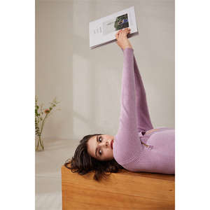 เสื้อสเวตเตอร์ไหมพรมถักลายริบแขนยาวสำหรับผู้หญิง ดีไซน์แฟชั่นสุดเซ็กซี่ โชว์ช่วงเอว - Product Image 4