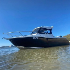 เรือยอชท์ Sea King 7.5 เมตร 25 ฟุต สำหรับตกปลาทะเลน้ำลึก พร้อมห้องโดยสาร ได้รับการรับรองมาตรฐาน CE ผลิตจากอะลูมิเนียม - Product Image 1
