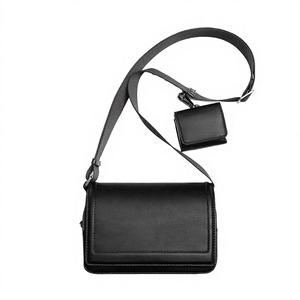 Sac à bandoulière messager noir pour homme, style décontracté et professionnel, avec compartiment portefeuille, idéal pour les voyages et activités de plein air, en PU durable de haute qualité - Product Image 2