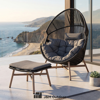 Fauteuil œuf de luxe moderne J&M Outdoor avec repose-pieds, structure en alliage d'aluminium, chaise paon en corde tressée pour hôtel, villa, jardin, cour, patio
