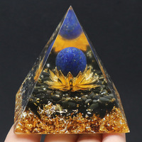 Vente en gros de pyramide en cristal poli en obsidienne pyramide de boule de lotus en couches avec conception de gravure sculptée pour la décoration religieuse
