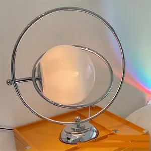 Moderne Creatieve Led De Planeet Glas Bureaulamp Decoratieve Voor Thuis Vintage Tafel Licht