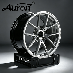 Jante en alliage multi-rayons Auron 5.5x15 Noir mat monobloc pour voitures particulières - Product Image 2