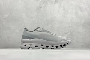 รองเท้าดีไซเนอร์สุดหรูขายส่ง รองเท้าวิ่งรุ่นใหม่ Cloudmonster Void 1 M on Cloud สำหรับผู้ชายและผู้หญิง รองเท้าลำลองแฟชั่น on Cloud - Product Image 4