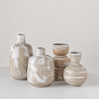 Ensemble de vases décoratifs en céramique pour la maison, finition brossée beige et blanc, style rustique moderne