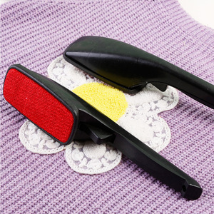 Brosse anti-peluches pour vêtements en laine, en plastique noir, rotative, pour le nettoyage domestique - Product Image 2