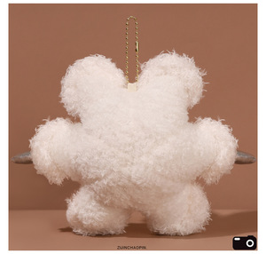Nouveau design 2026 : Porte-clés en peluche flocon de neige et feuille d'érable <span class=keywords><strong>rouge</strong></span>, pendentif poupée de <span class=keywords><strong>dessin</strong></span> <span class=keywords><strong>animé</strong></span>, breloque de sac mignonne - Product Image 5