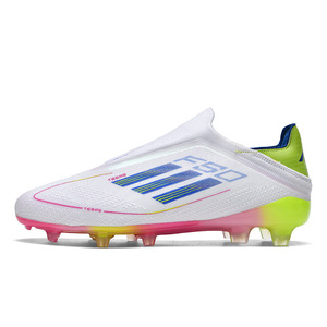 Nouvelles chaussures de football montantes pour hommes et femmes, crampons longs, semelle adhésive, confortables, pour l'entraînement des adolescents, style élégant - Product Image 4