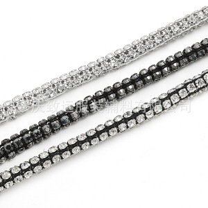 Cadena de Cuerda Cosida a Mano con 3 Filas de Diamantes de Imitación de 3mm, Blanca y Negra, Accesorio DIY para Ropa y Calzado - Product Image 1