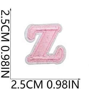 Patch brodé thermocollant mini lettre colorée de 2,5 cm de hauteur - Product Image 5