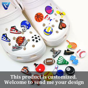 Charmes de chaussures personnalisés en caoutchouc PVC décorations supérieures souples breloque de sabot avec boucle à bouton décorations d'appliques produits mélangés - Product Image 3