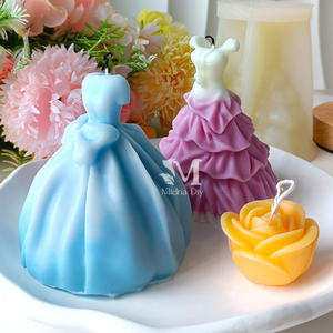 J1266 <span class=keywords><strong>Stampo</strong></span> in Silicone 3D <span class=keywords><strong>per</strong></span> Candele a Forma di Abito da Sposa da Donna, Regalo <span class=keywords><strong>per</strong></span> San Valentino e Matrimonio, Gesso Aromatico - Product Image 6