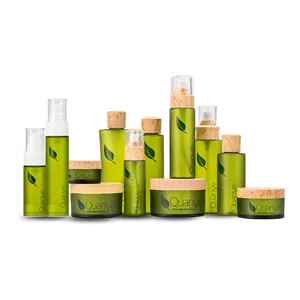 Groene Kleur Pcr Milieuvriendelijke Plastic Airless Fles Plastic Jar Cosmetische Plastic Set Pakket