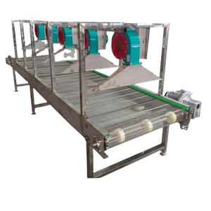 Convoyeur à bande en maille d'acier inoxydable pour aliments pour animaux de compagnie, stérilisation à haute température, refroidissement par air, ligne d'assemblage, convoyeur à pente pour aliments - Product Image 1