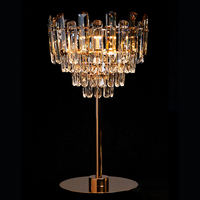 Lustre en cristal en forme de couronne dorée de qualité supérieure pour mariage, lumière LED, centre de table de mariage, chemin de fleurs