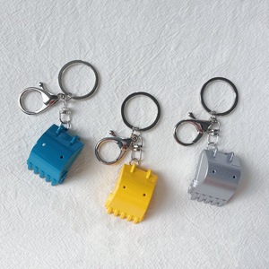 Breloques de sac à dos tendance : Accessoires <span class=keywords><strong>porte</strong></span>-clés 3D en métal en forme d'excavatrice et de godet d'excavatrice pour clés - Product Image 5