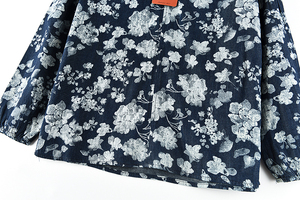 Stock vestiti 2023 nuova moda bel prezzo blusas stampato scollo a v casual donna donna camicetta indumenti stock lotto - Product Image 4