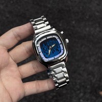 Jam Tangan Olahraga Pria Mewah Logo Kustom Tampilan Digital Dinamis Desain Kotak Sederhana Baja Tahan Karat Gaya Bisnis Kaca