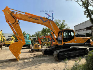 Excavatrice Hyundai 305LC-9 d'occasion de haute qualité, capacité de 30 tonnes, bon état, matériel de construction, modèle 2024, moteur Cummins - Product Image 3